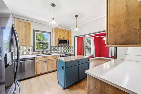 Kitchen - 151 SE Water St, Pullman, WA 99163 photo 4 of 4