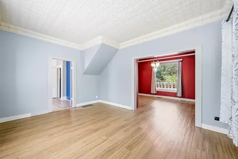 Living - 151 SE Water St, Pullman, WA 99163 photo 2 of 2