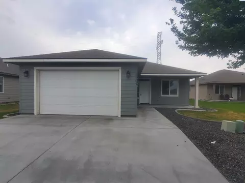 5967 W 41st Ave, Kennewick, WA 99337