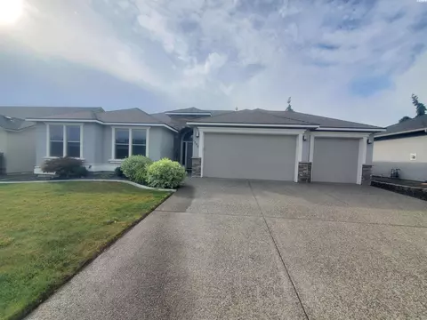 1290 N Oklahoma Pl, Kennewick, WA 99336