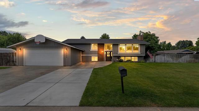 1733 Bismark St, Richland, WA 99354