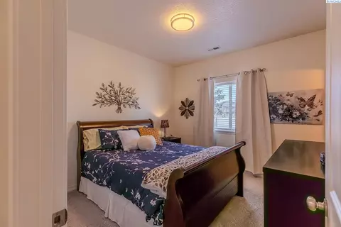 Bedroom - 1486 SW Lost Trail Dr, Pullman, WA 99163 photo 1 of 2