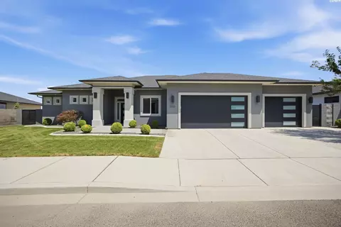 5483 S Kent St, Kennewick, WA 99337