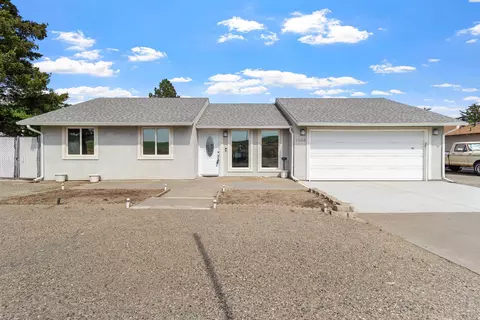 1204 N 62nd Ave, West Richland, WA 99353