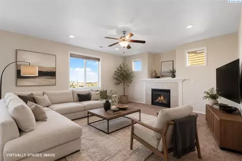 2660 Sandpiper Loop, Richland, WA 99354
