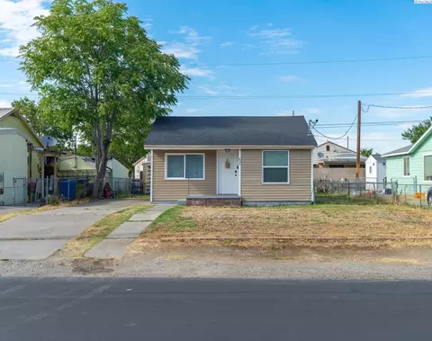 804 Davenport, Richland, WA 99352