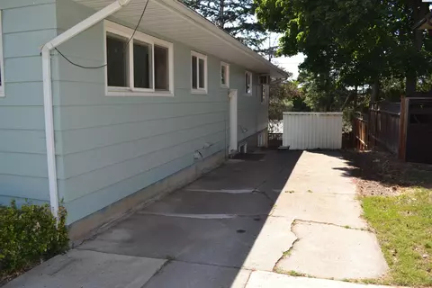 Exterior - 1205 NW Clifford St, Pullman, WA 99163 photo 8 of 9