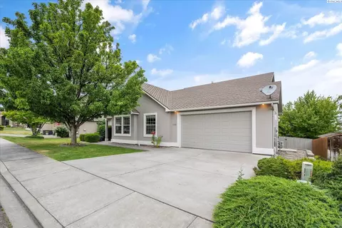 3706 S Johnson St, Kennewick, WA 99337