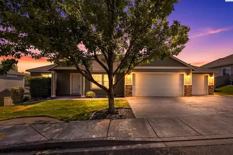 1503 S Edison St, Kennewick, WA 99338