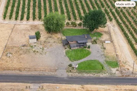 27504 W Orcutt Rd, Benton City, WA 99320