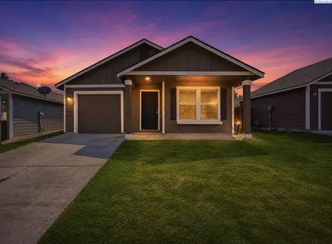 7821 W 6th Ave, Kennewick, WA 99336