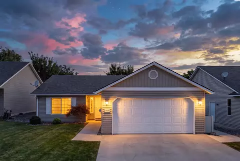 1625 Foxglove Ave, Richland, WA 99352