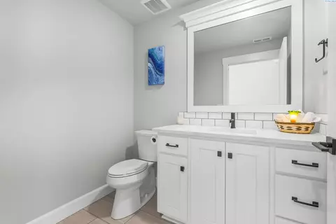 Bath - 8317 Silver Mound Dr, Pasco, WA 99301 photo 1 of 6