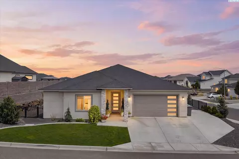 1882 Somers Ln, Richland, WA 99352