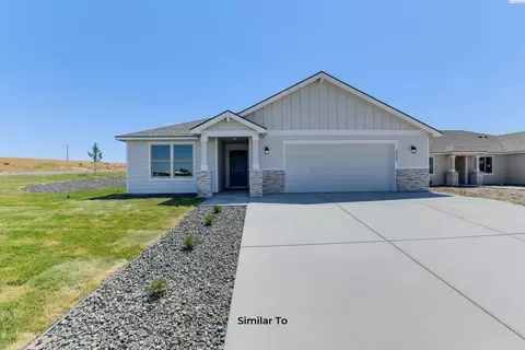 716 Honeylicious St, Richland, WA 99352