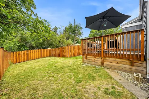Exterior - 225 SW Blaine St, Pullman, WA 99163 photo 6 of 9