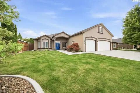 8705 W Bruneau Ave, Kennewick, WA 99336