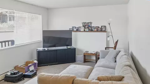 Living - 1625 NE Whealand, Pullman, WA 99163 photo 1 of 1