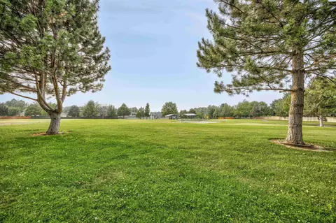 4202 S Irby Loop, Kennewick, WA 99337