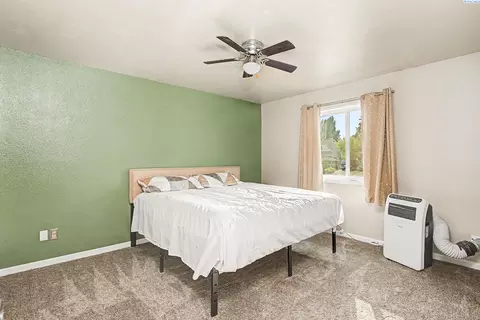Bedroom - 510 NW State St, Pullman, WA 99163 photo 1 of 4