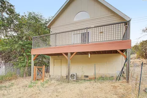 Exterior - 510 NW State St, Pullman, WA 99163 photo 1 of 7