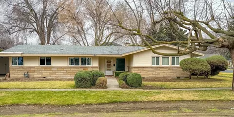 1021 Prosser Ave, Prosser, WA 99350