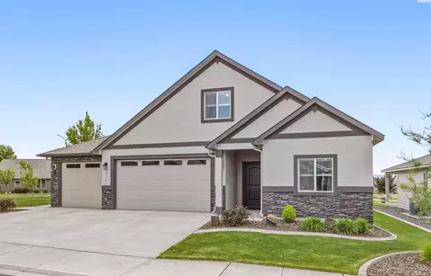 2713 Torrey Pines Way, Richland, WA 99354