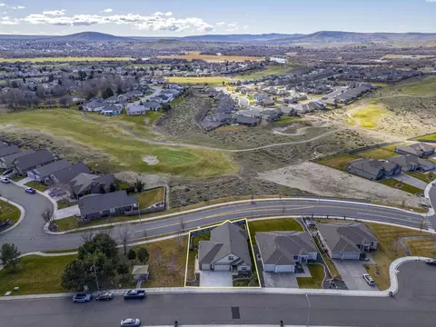 2713 Torrey Pines Way, Richland, WA 99354