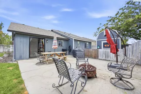 Exterior - 5004 Arthur Ln, Pasco, WA 99301 photo 5 of 9