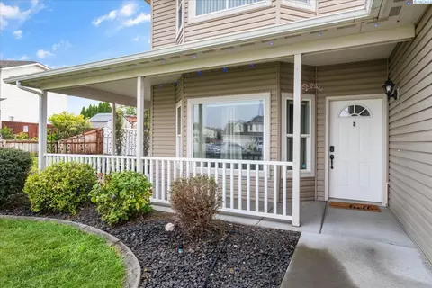Exterior - 4015 Twilight Ct, Pasco, WA 99301 photo 3 of 11