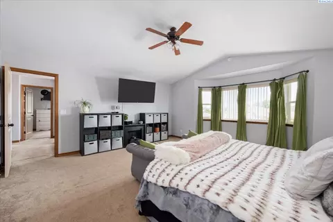 Bedroom - 4015 Twilight Ct, Pasco, WA 99301 photo 6 of 7