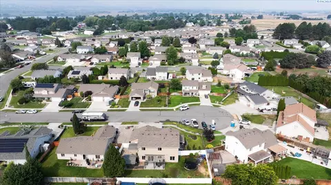 View/Area - 4015 Twilight Ct, Pasco, WA 99301 photo 4 of 5