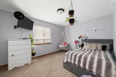 Bedroom - 4015 Twilight Ct, Pasco, WA 99301 photo 1 of 7