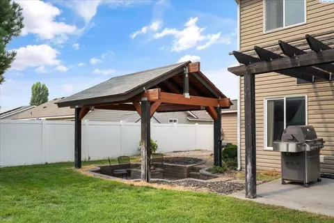 Exterior - 4015 Twilight Ct, Pasco, WA 99301 photo 11 of 11