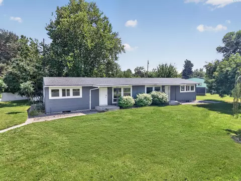 1016 Apt B Cedar St, Richland, WA 99354