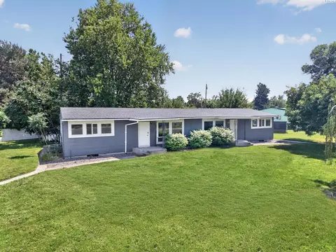 1016 Apt B Cedar St, Richland, WA 99354