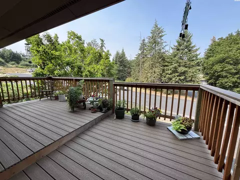 Exterior - 292 NW Sunrise Dr, Pullman, WA 99163 photo 4 of 9