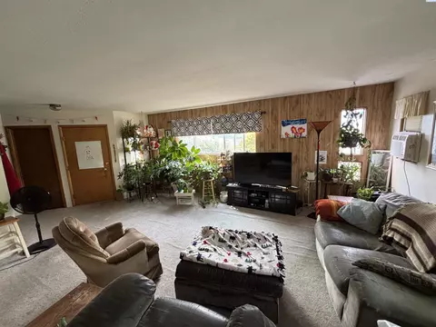 Living - 292 NW Sunrise Dr, Pullman, WA 99163 photo 1 of 2
