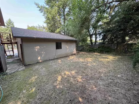 Exterior - 292 NW Sunrise Dr, Pullman, WA 99163 photo 8 of 9