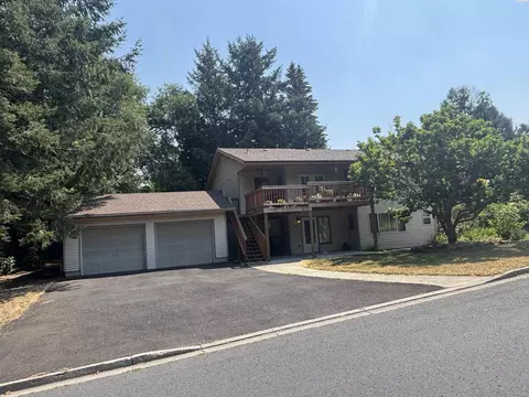Exterior - 292 NW Sunrise Dr, Pullman, WA 99163 photo 2 of 9
