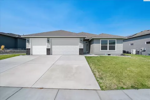 2822 S Belfair Pl, Kennewick, WA 99338