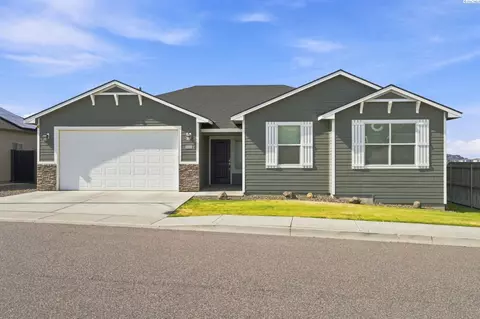 6018 W 41st Ave, Kennewick, WA 99338