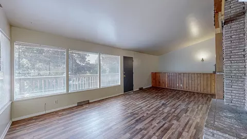 Living - 1645 NE Lower Dr, Pullman, WA 99163 photo 1 of 5