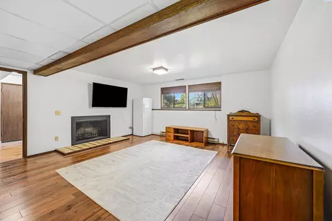 Living - 625 SE Highland Way, Pullman, WA 99163 photo 4 of 4