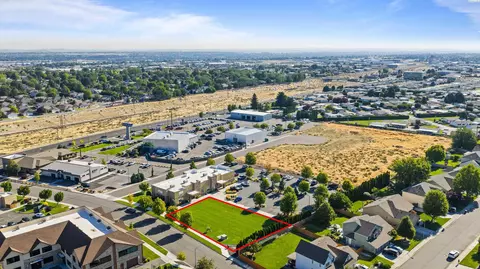 31 S Louisiana S Louisiana St, Kennewick, WA 99336