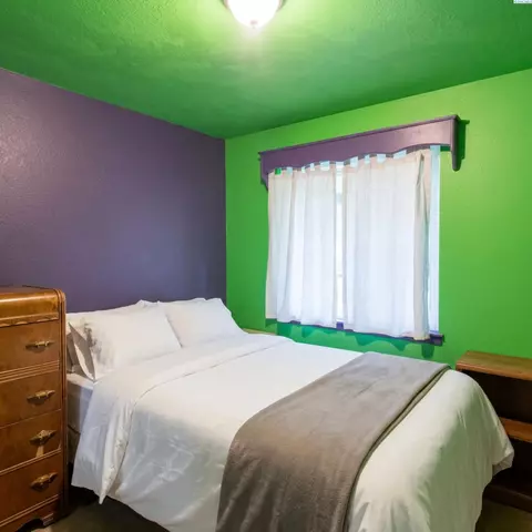 Bedroom - 101 Canal Dr, Mesa, WA 99343 photo 2 of 3