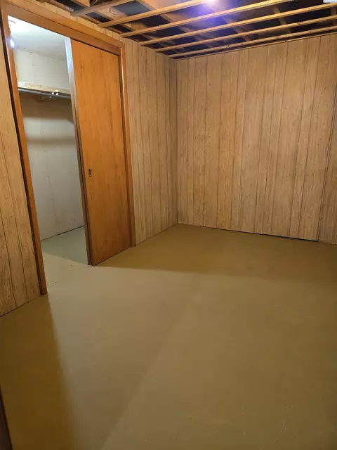 Bedroom - 1735 N 18th Dr, Pasco, WA 99301 photo 6 of 7