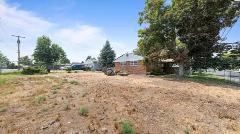 Exterior - 1735 N 18th Dr, Pasco, WA 99301 photo 6 of 6