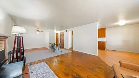 Living - 1735 N 18th Dr, Pasco, WA 99301 photo 3 of 5