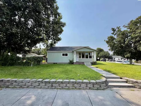 605 Smith Ave, Richland, WA 99352